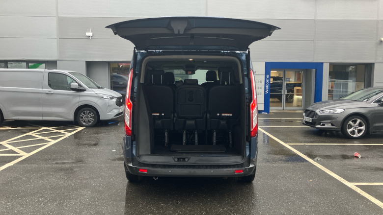 Ford Tourneo Custom Transit Custom Tourneo L1 Diesel Fwd 2.0 EcoBlue 130ps Low Roof 8 Seater Active